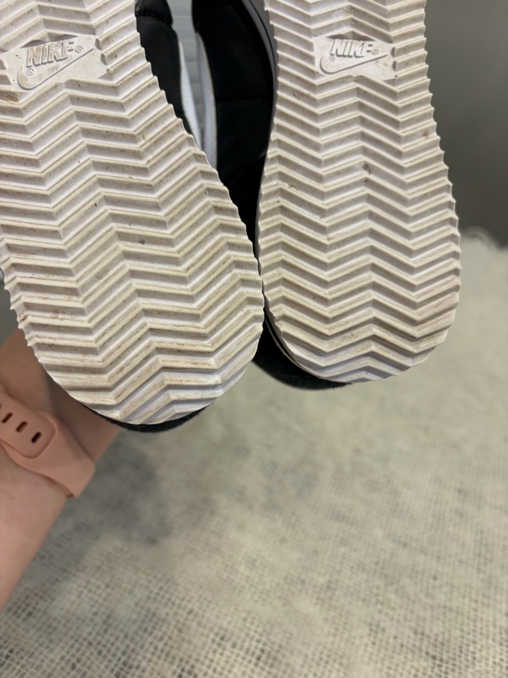 NIKE  Classic Cortez Black and white retro Womans size 8  D 72795-001 - Picture 9 of 11